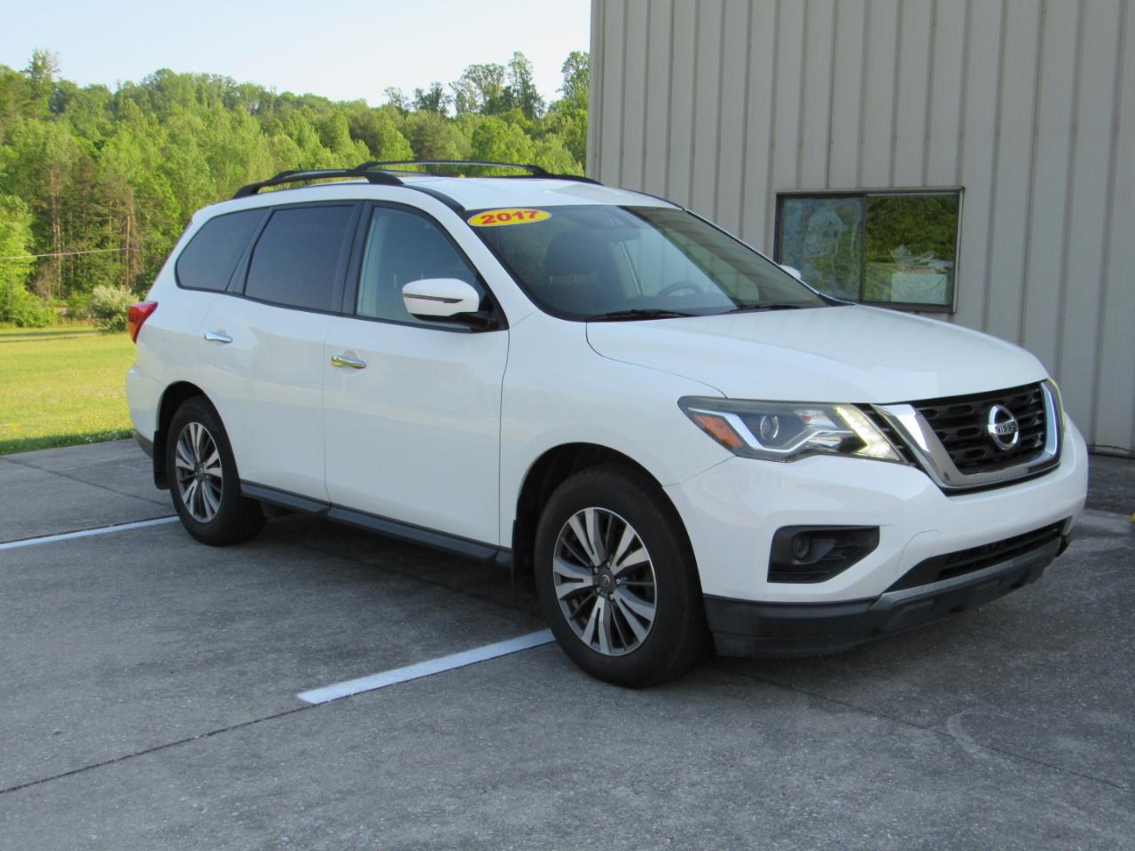 Nissan Pathfinder FWD S 2017