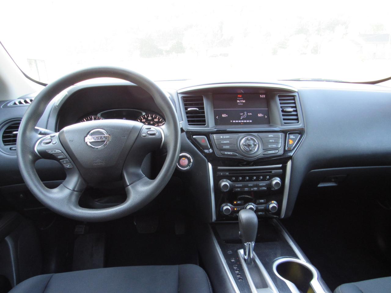 Nissan Pathfinder FWD S 2017