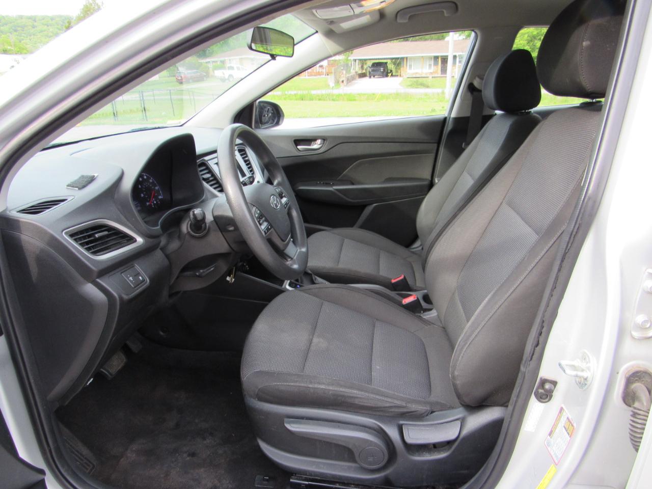 Hyundai Accent SE Sedan IVT 2021