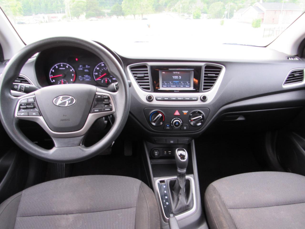 Hyundai Accent SE Sedan IVT 2021
