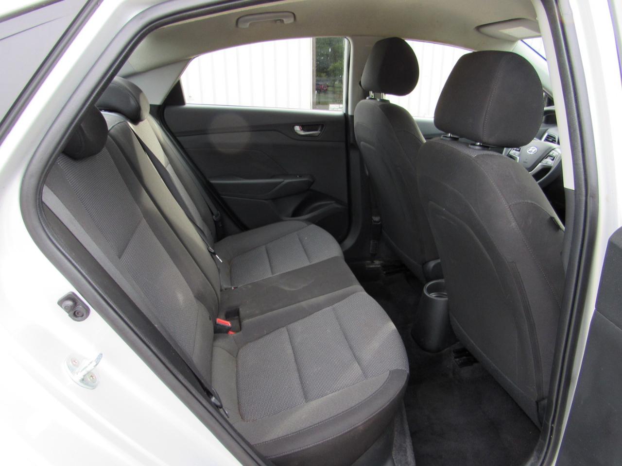 Hyundai Accent SE Sedan IVT 2021