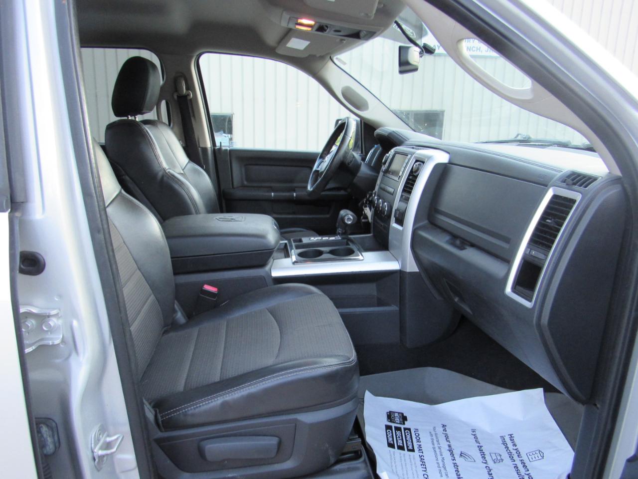 RAM 1500 Sport Quad Cab 4WD 2012
