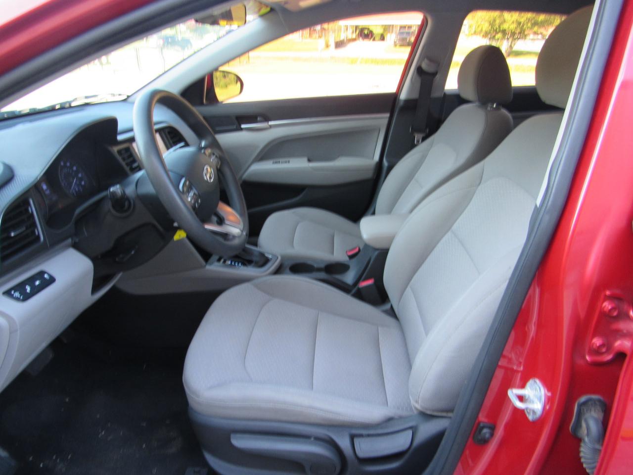 Hyundai Elantra SEL 2020