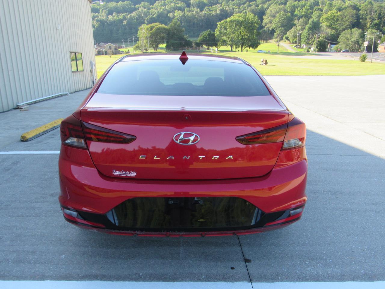 Hyundai Elantra SEL 2020