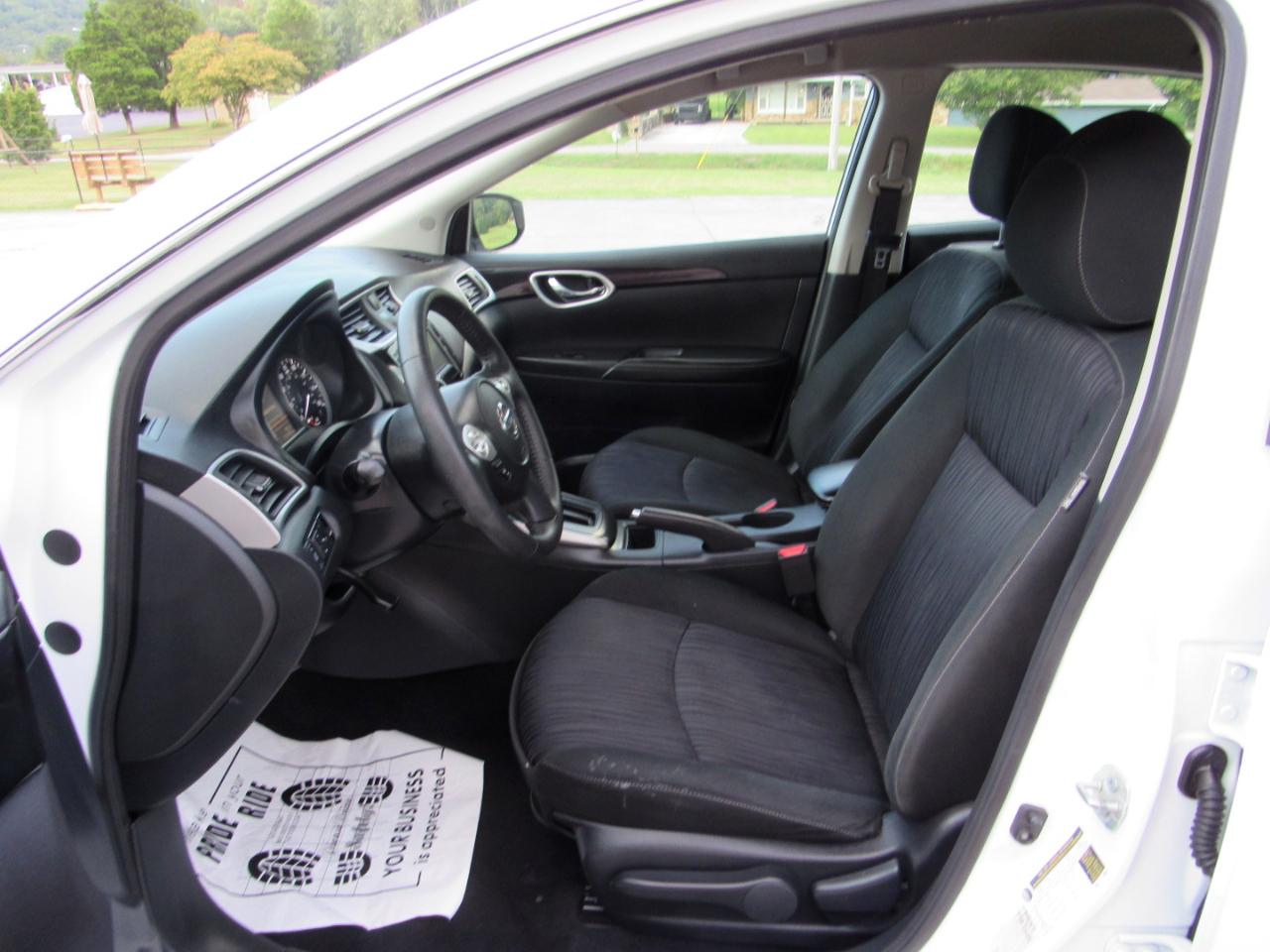Nissan Sentra S CVT 2019
