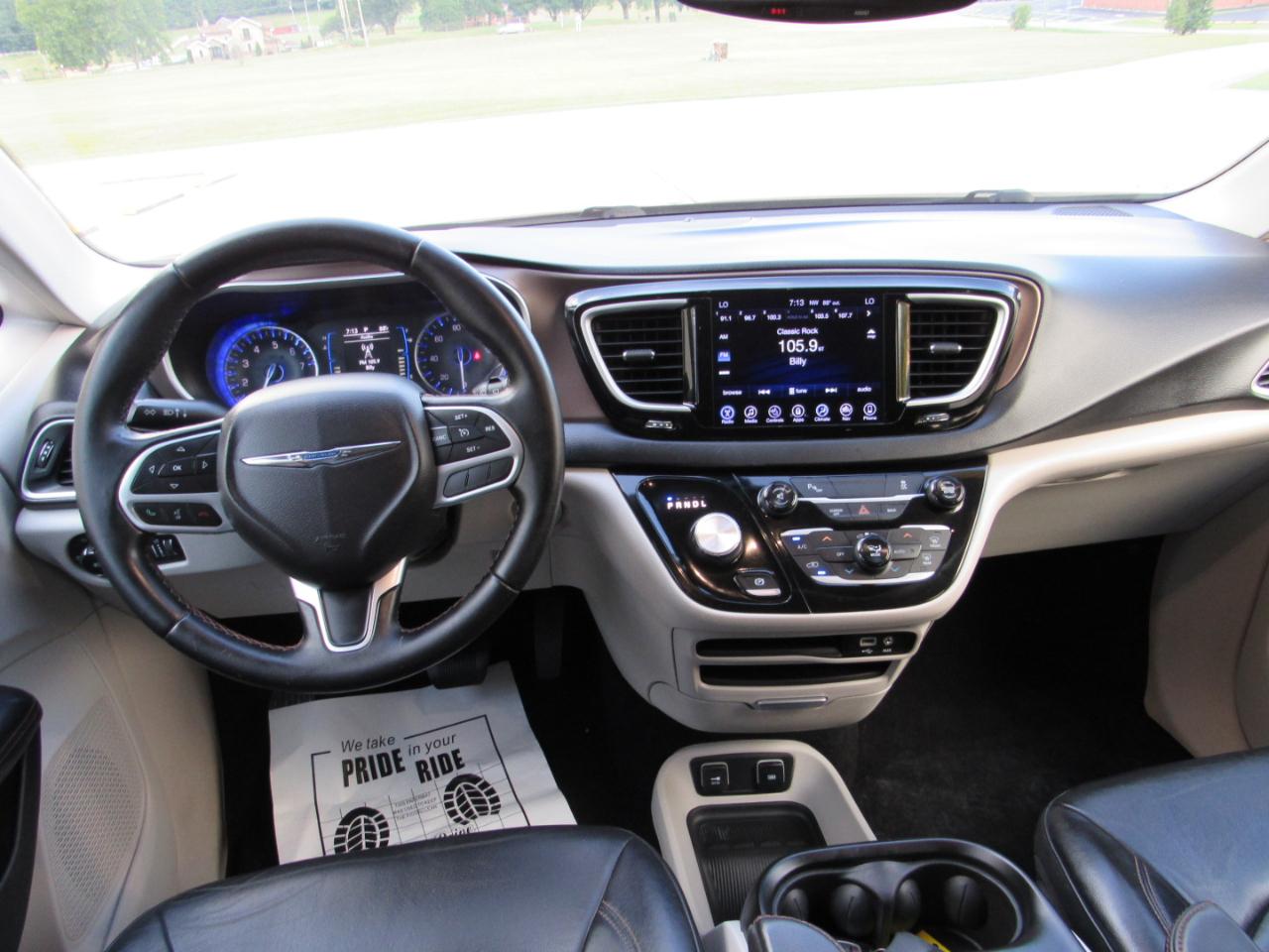 Chrysler Pacifica Touring-L 2017