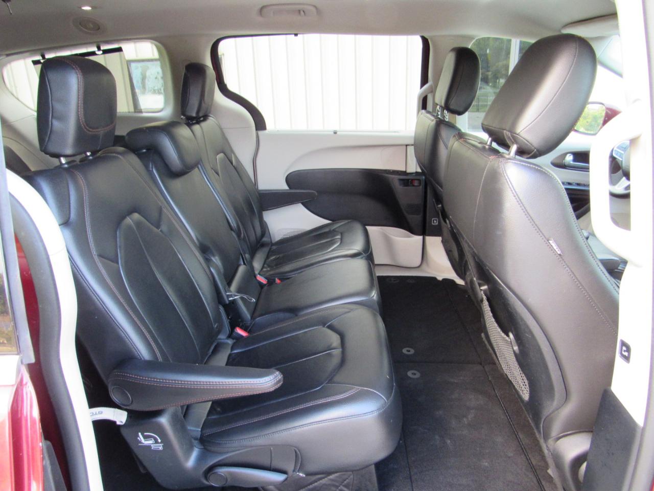Chrysler Pacifica Touring-L 2017