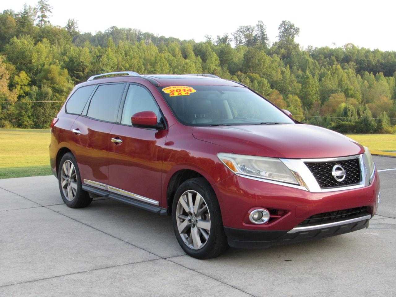 Nissan Pathfinder S 4WD 2014