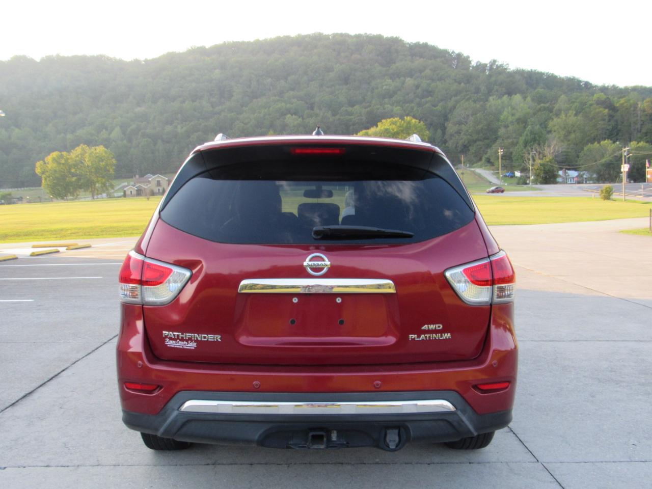 Nissan Pathfinder S 4WD 2014