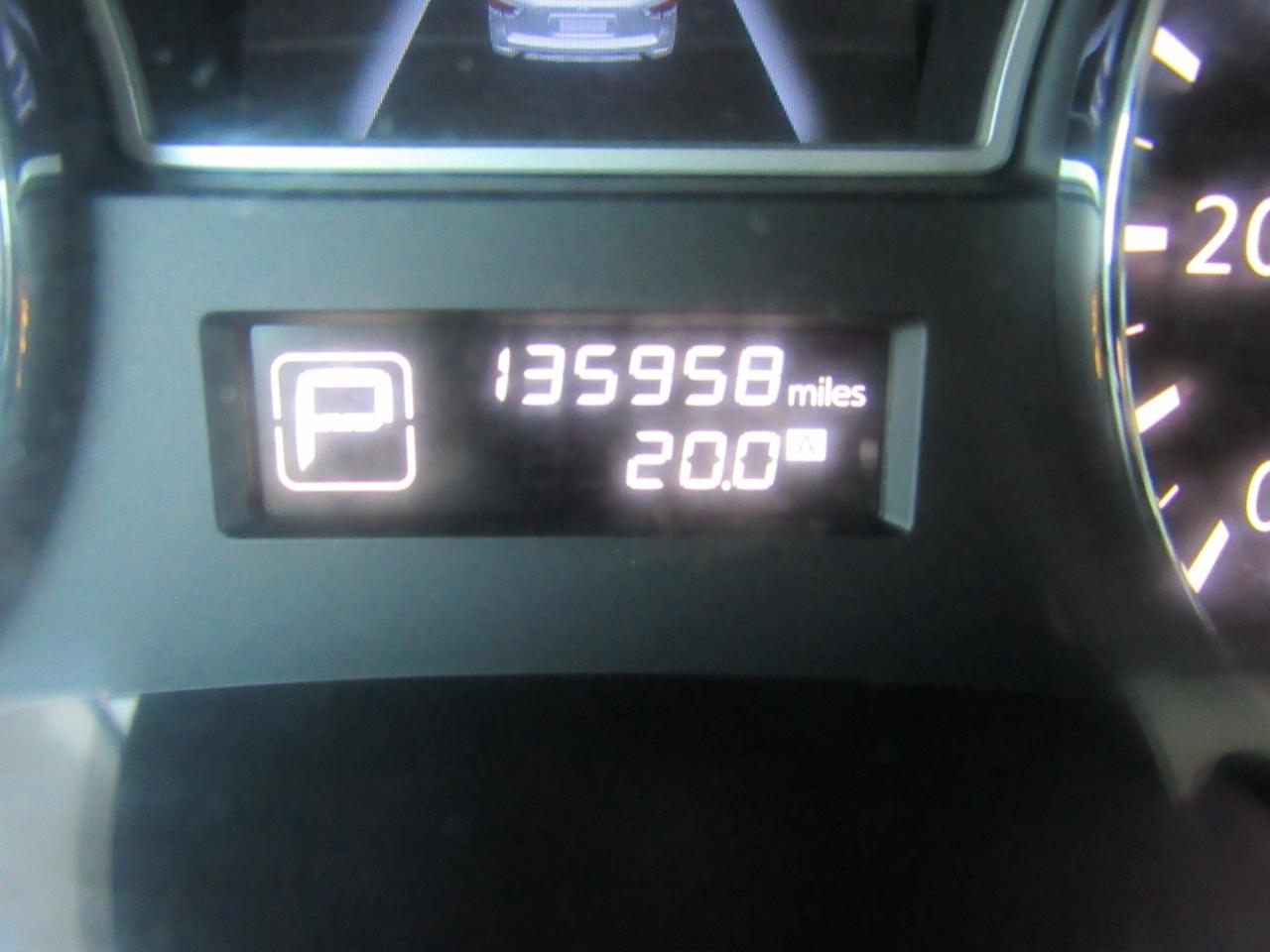 Nissan Pathfinder S 4WD 2014