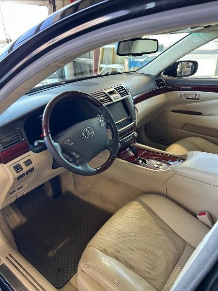 Lexus LS 460 L Luxury Sedan 2012