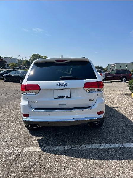 2018 Jeep Grand Cherokee Summit photo 4