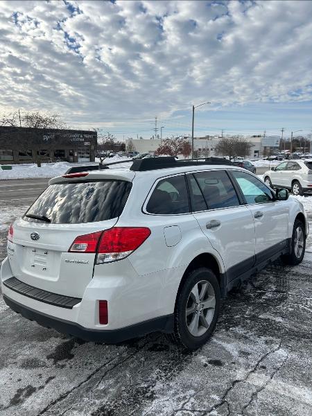 Subaru Outback 2.5i Limited 2013