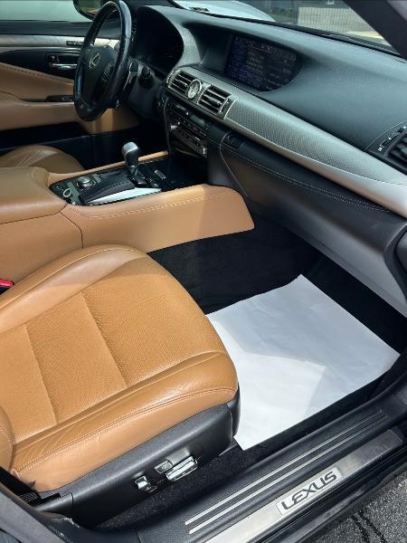 Lexus LS 460 Luxury Sedan AWD 2014