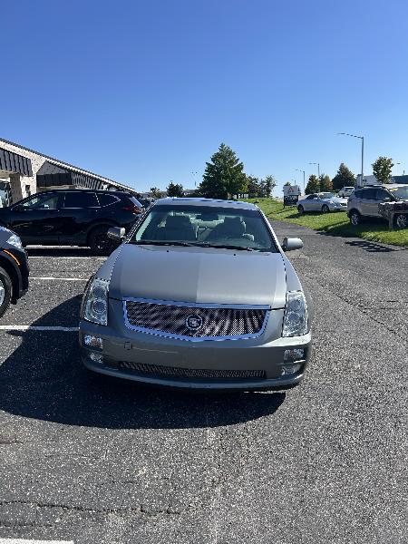 Cadillac STS photo 2