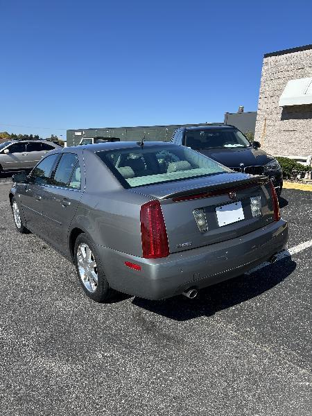 Cadillac STS photo 3