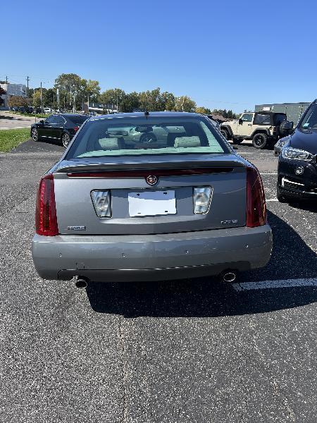 Cadillac STS photo 4