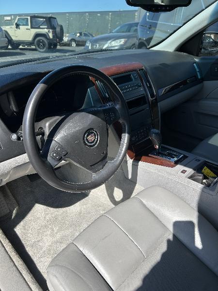 Cadillac STS photo 8