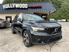 2023 Volvo XC40 