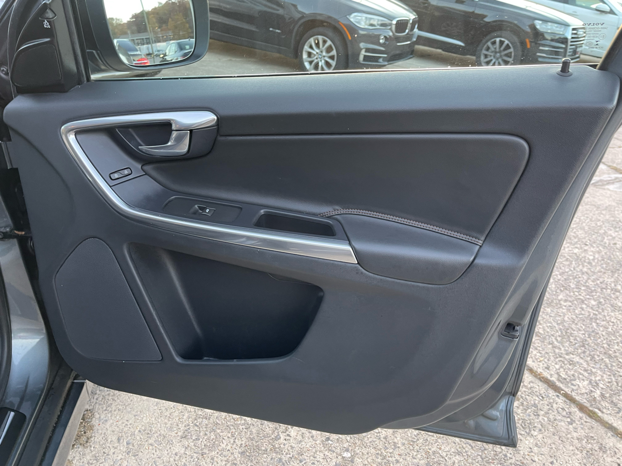 Volvo XC60 T5 Dynamic 2017