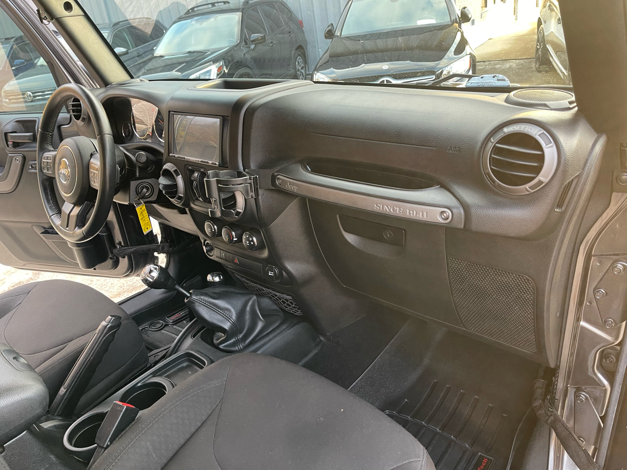 Jeep Wrangler Unlimited Sport 4WD 2017