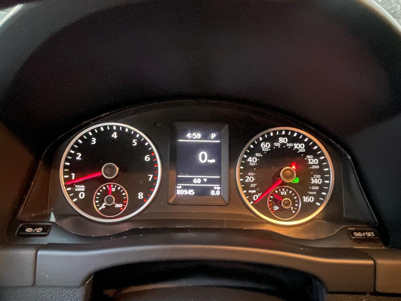 Volkswagen Tiguan S 2017