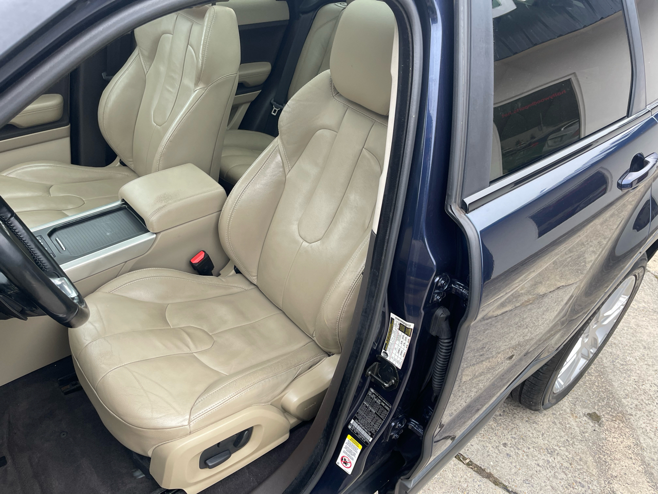 Land Rover Range Rover Evoque Pure Plus 5-Door 2015