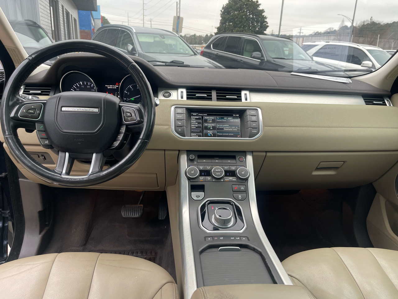 Land Rover Range Rover Evoque Pure Plus 5-Door 2015