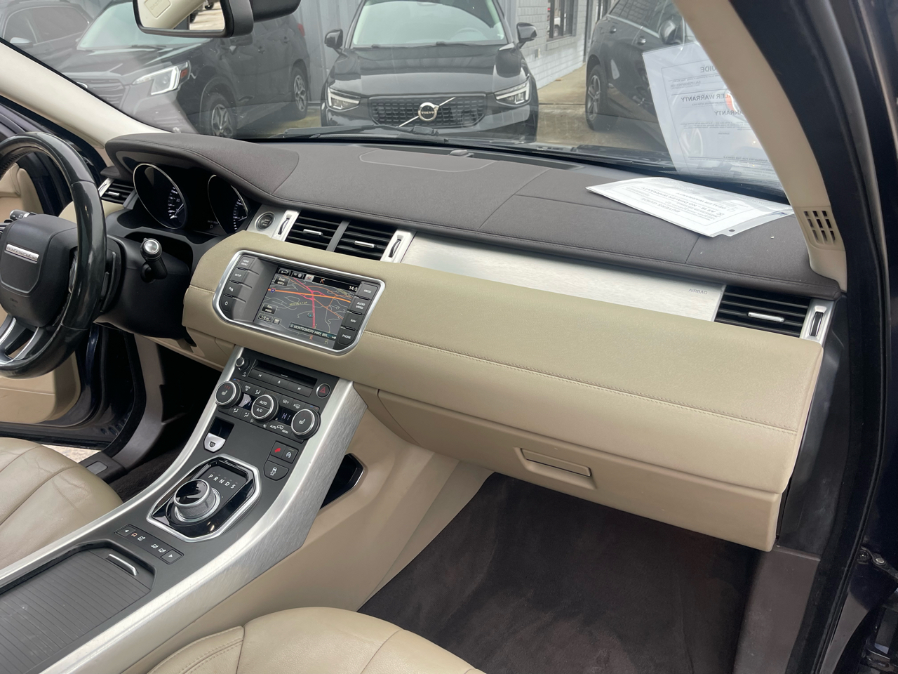 Land Rover Range Rover Evoque Pure Plus 5-Door 2015