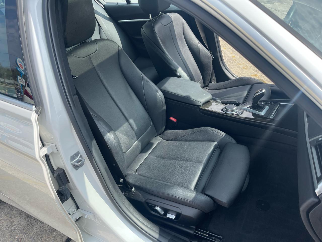 BMW 3-Series 330i SULEV Sedan 2018