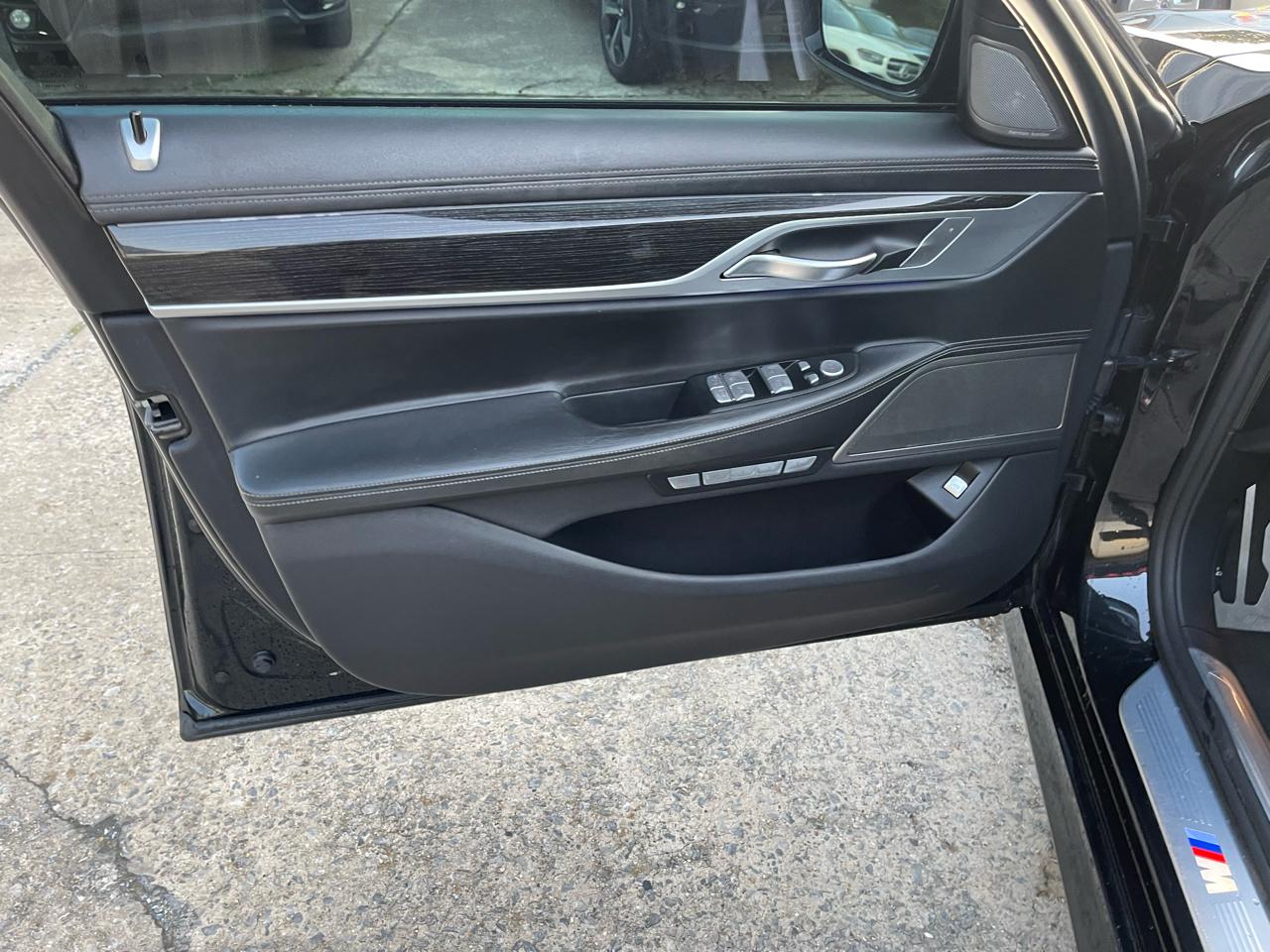 BMW 7-Series 750i xDrive 2017