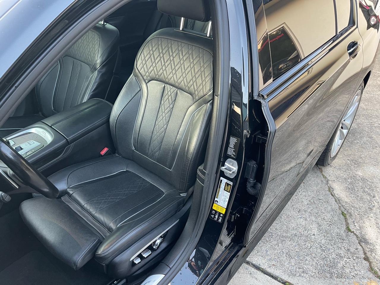 BMW 7-Series 750i xDrive 2017