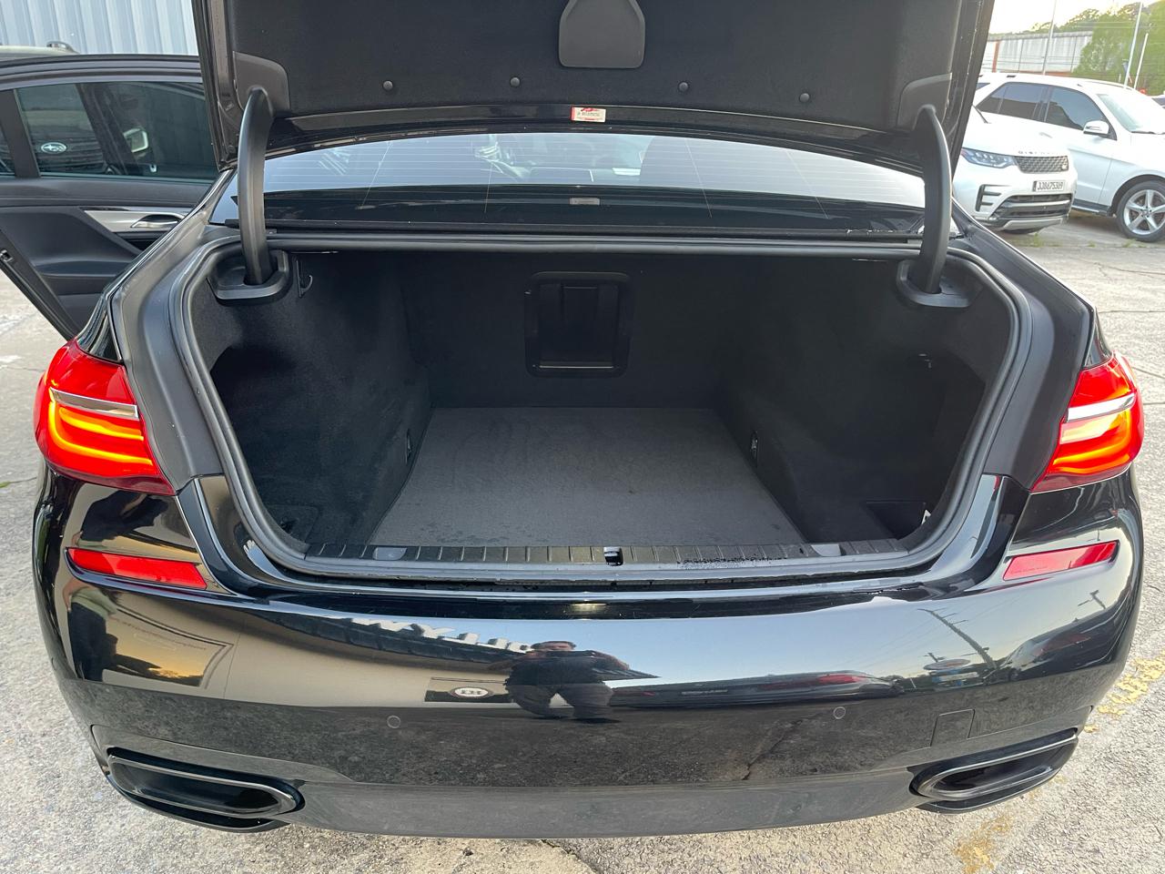BMW 7-Series 750i xDrive 2017