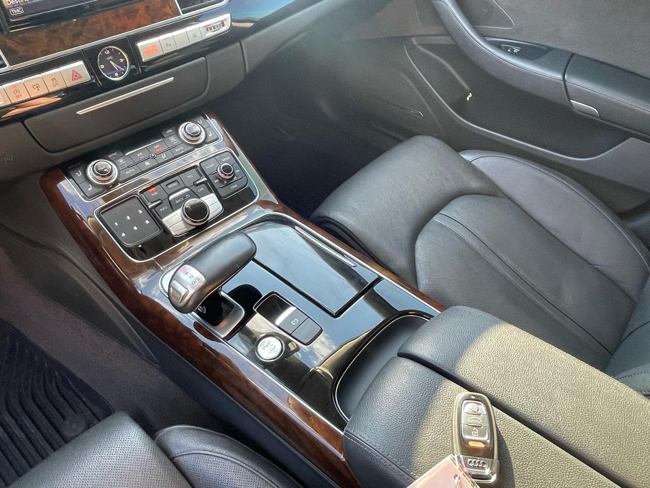 Audi A8 3.0T quattro 2016