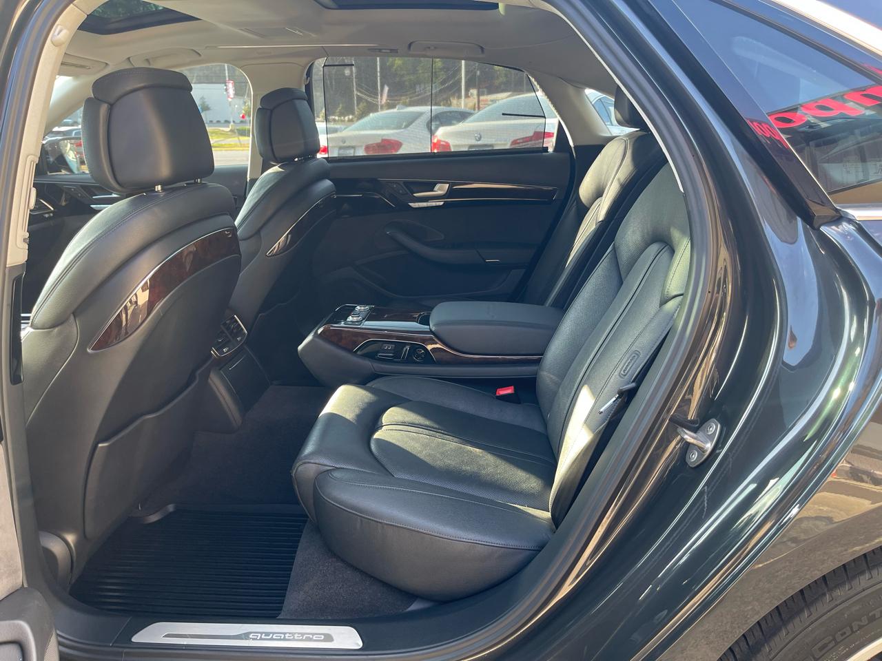 Audi A8 3.0T quattro 2016