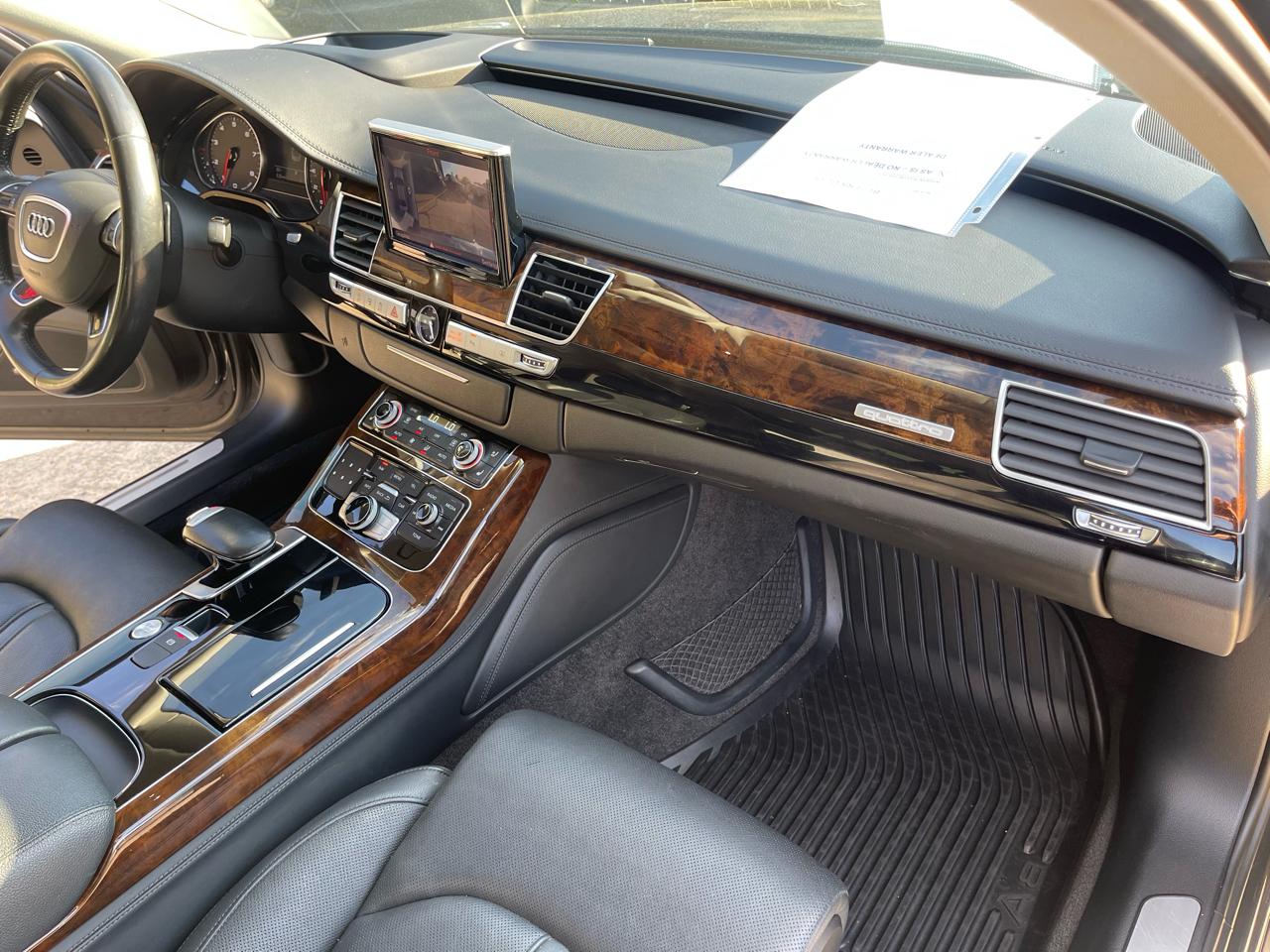 Audi A8 3.0T quattro 2016