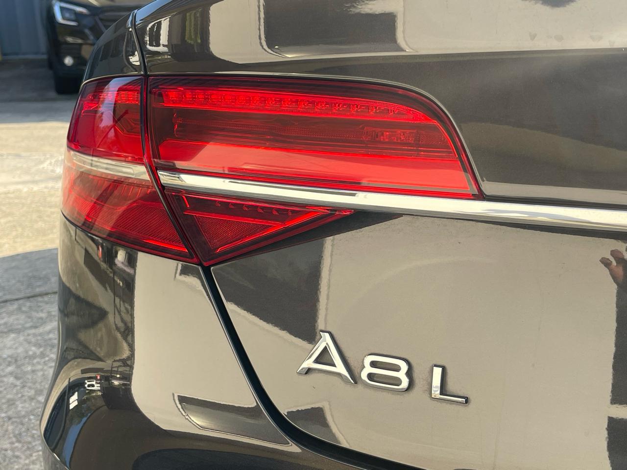Audi A8 3.0T quattro 2016