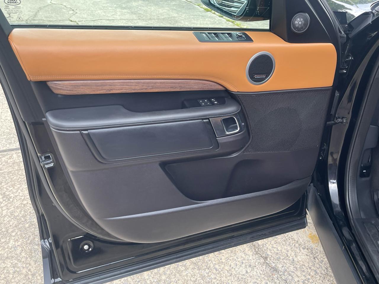 Land Rover Discovery HSE Luxury Td6 Diesel 2018