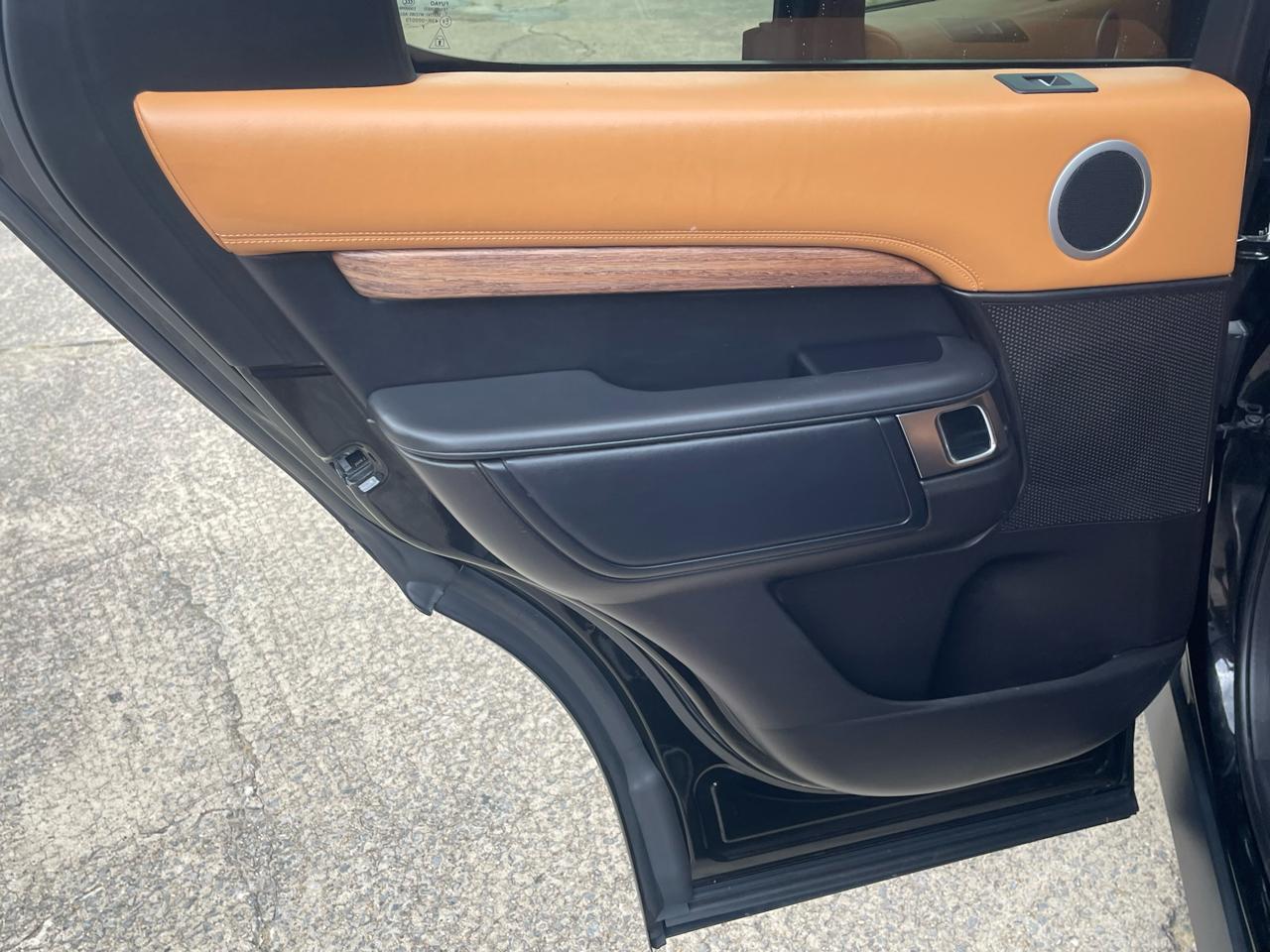 Land Rover Discovery HSE Luxury Td6 Diesel 2018