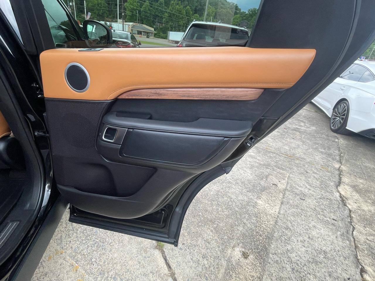 Land Rover Discovery HSE Luxury Td6 Diesel 2018