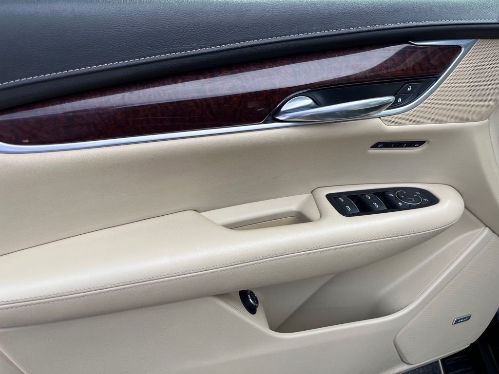Cadillac XT5 AWD 4dr Luxury 2017