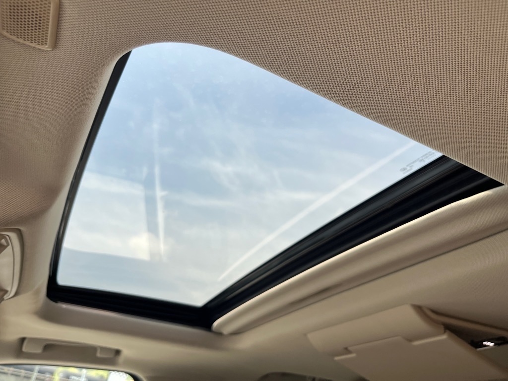 Chevrolet Tahoe 4WD 4dr Premier 2018