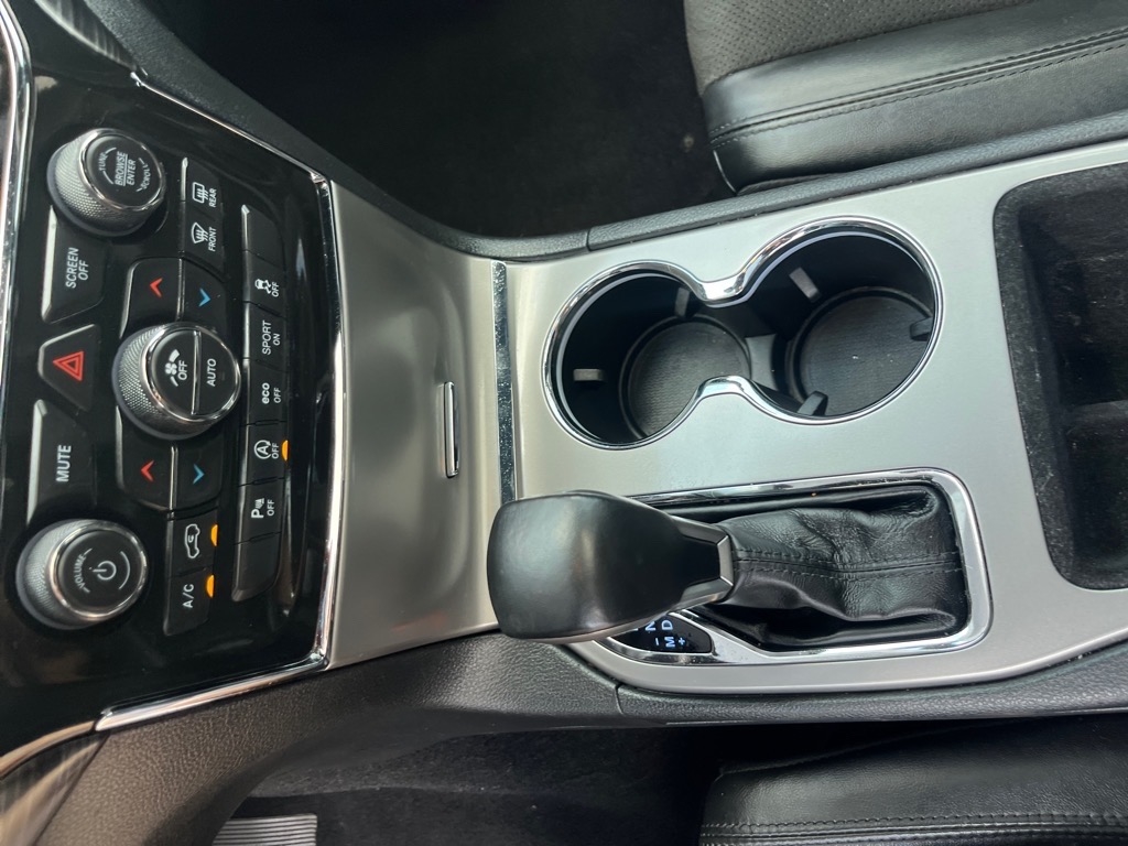 Jeep Grand Cherokee Laredo X 4x4 2021