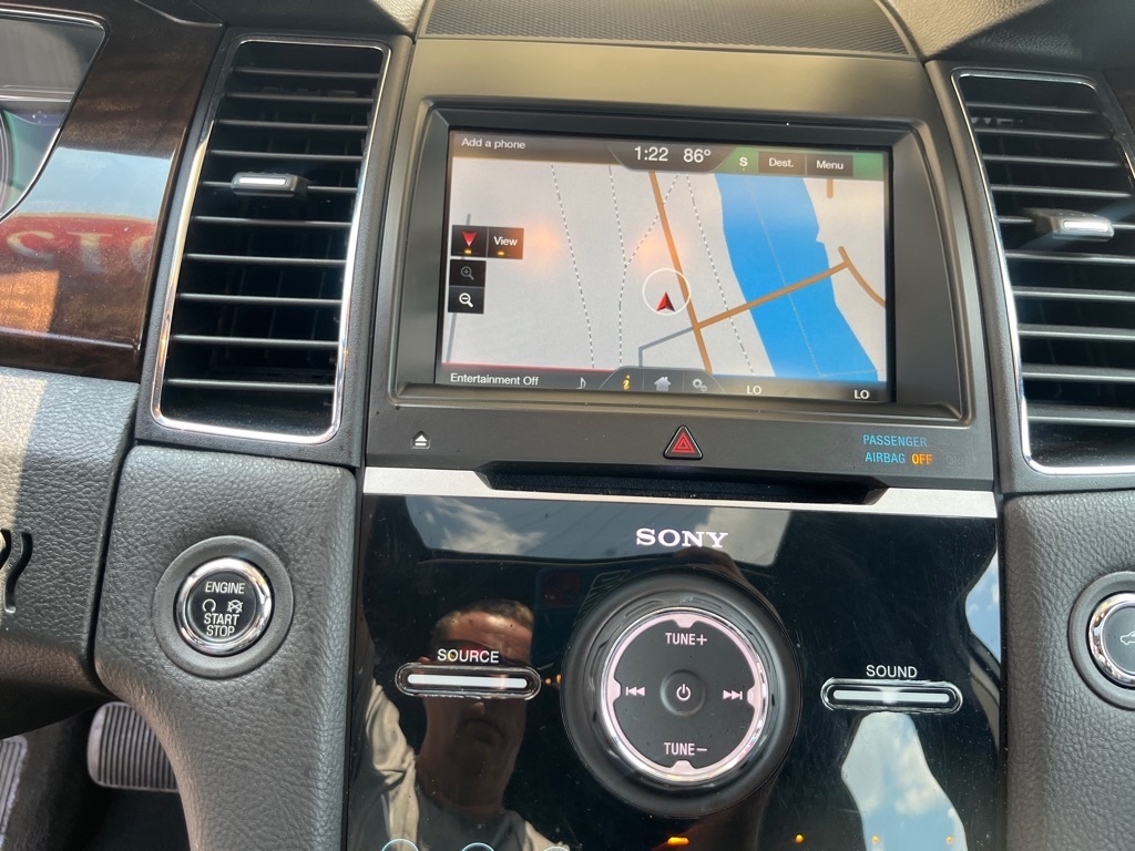 Ford Taurus 4dr Sdn Limited AWD 2015