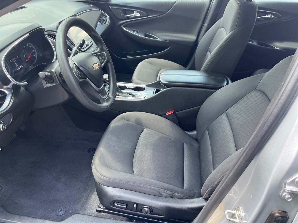Chevrolet Malibu 4dr Sdn LT 2021