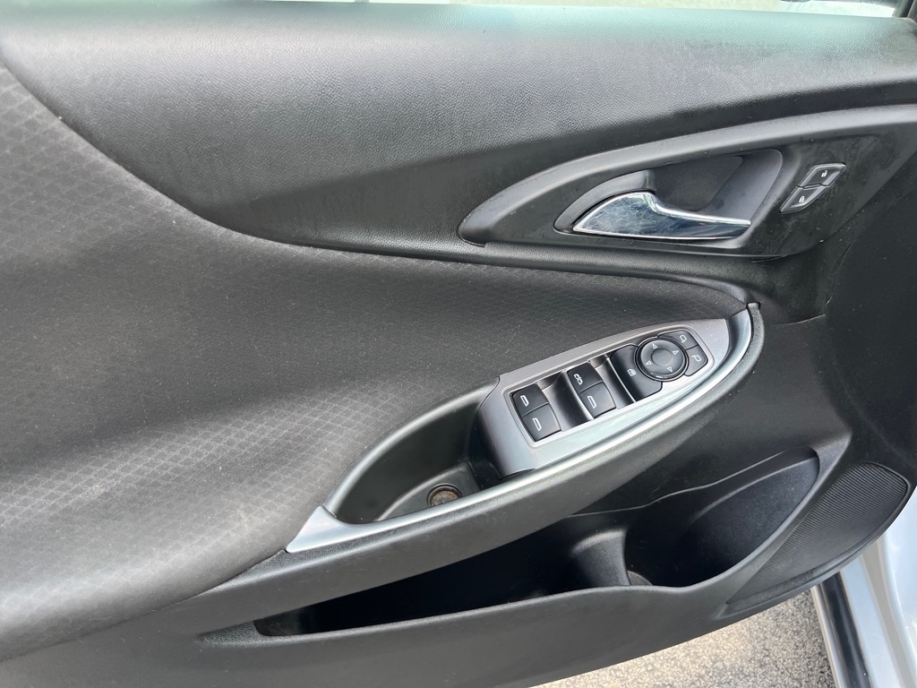 Chevrolet Malibu 4dr Sdn LT 2021