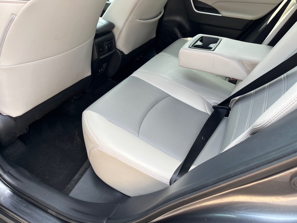 Toyota RAV4 XLE Premium AWD (Natl) 2020