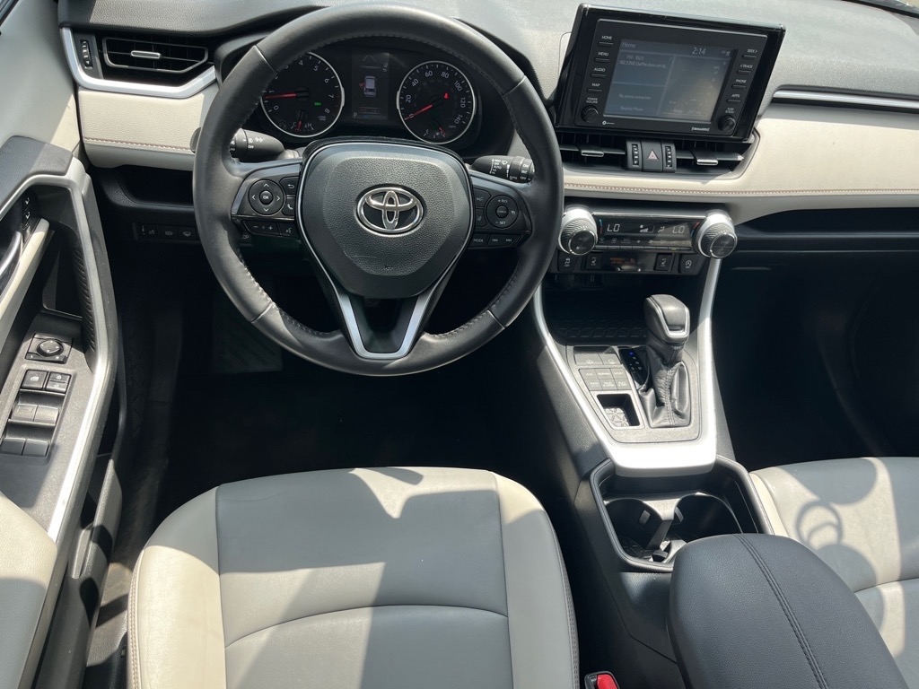 Toyota RAV4 XLE Premium AWD (Natl) 2020