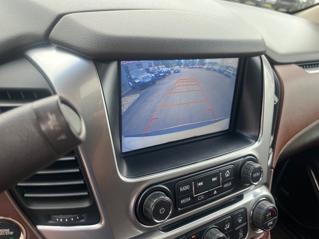 Chevrolet Suburban 4WD 4dr 1500 LTZ 2016