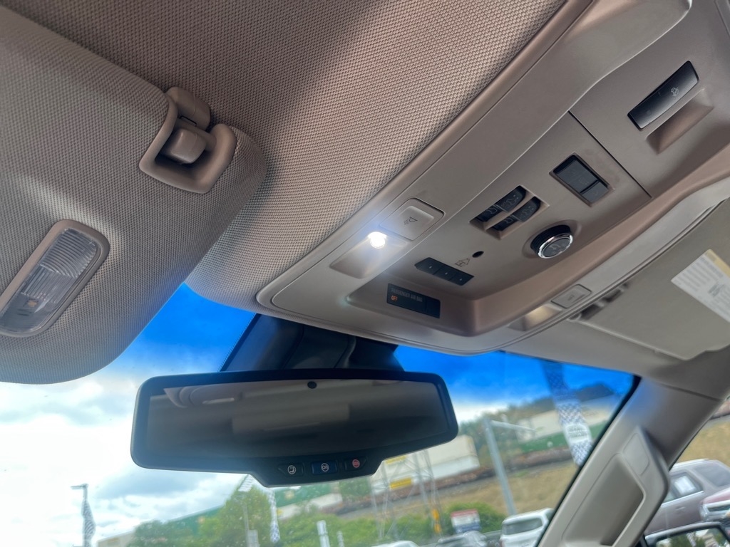 Chevrolet Suburban 4WD 4dr 1500 LTZ 2016